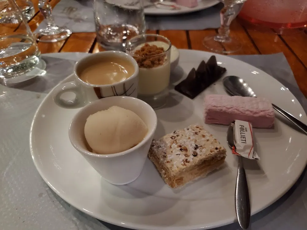 Cafe Gourmand Dessert
